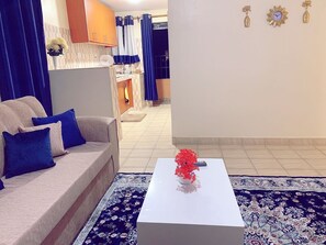 Living area - Lux Suites Polytech Court Apartments (Nairobi)