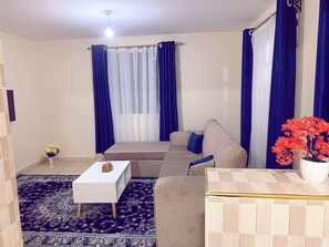 Living area - Lux Suites Polytech Court Apartments (Nairobi)
