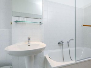 Bathroom - Kalisch by Interhome (Koserow)