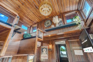 Interior - Charming 1920 Caboose in Colorado Springs (Colorado Springs)