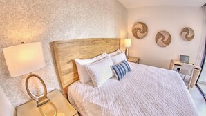 2 bedrooms, desk, WiFi, bed sheets - Golden Zone 2BR, 1 Block to Beach - Mina 202 (Bucerías)