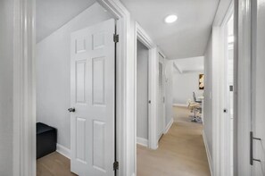 Interior - New! Sun-Soaked-Stunning Backyard Clearwater Oasis
(Clearwater)