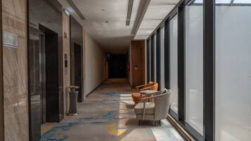 Handrails in hallways