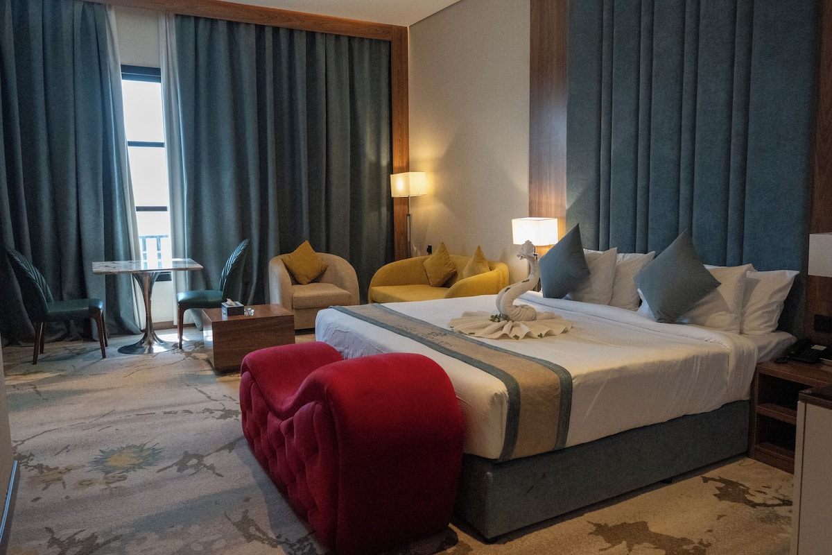 Deluxe Double Room, 1 King Bed | Egyptian cotton sheets, premium bedding, down comforters