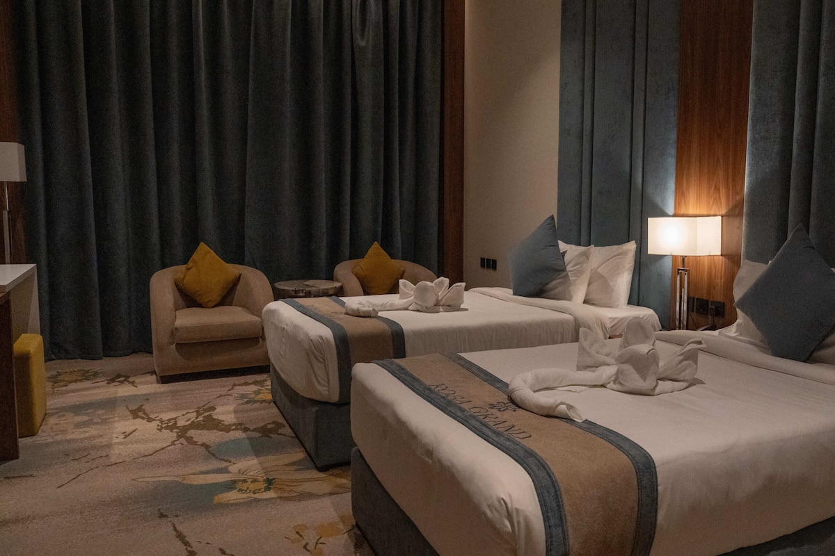 Deluxe Room, 1 Bedroom | Egyptian cotton sheets, premium bedding, down comforters