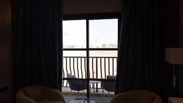 Deluxe Room | Terrace/patio