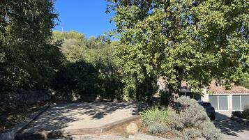 Enceinte de lâhĂ©bergement