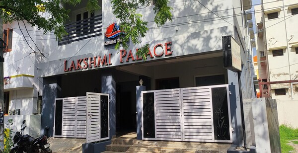 Pph Living Lakshmi Palace - 마두라이