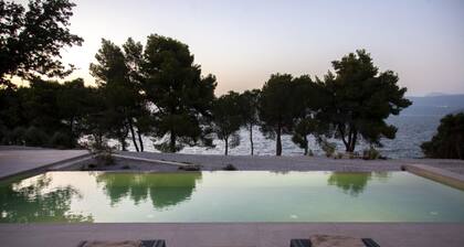 Theros Estate 2- 2 BED