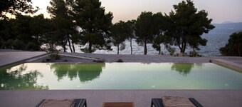 Theros Estate 3- 3 BED