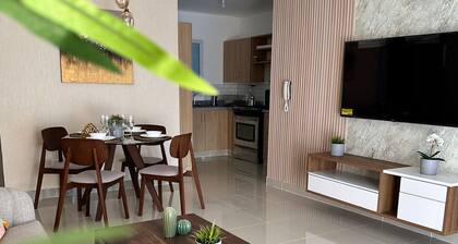 Apt en el Centro de la Ciudad A 4 Minutos de la Playa y Piscina Seguridad 24