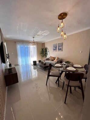 Interior - Apt en el Centro de la Ciudad A 4 Minutos de la Playa y Piscina Seguridad 24 (Azua)