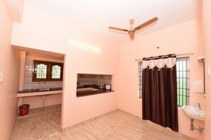 Suihku, pyyhkeet, saippua, sampoo