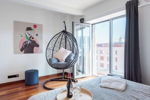 3 bedrooms, desk, iron/ironing board, WiFi