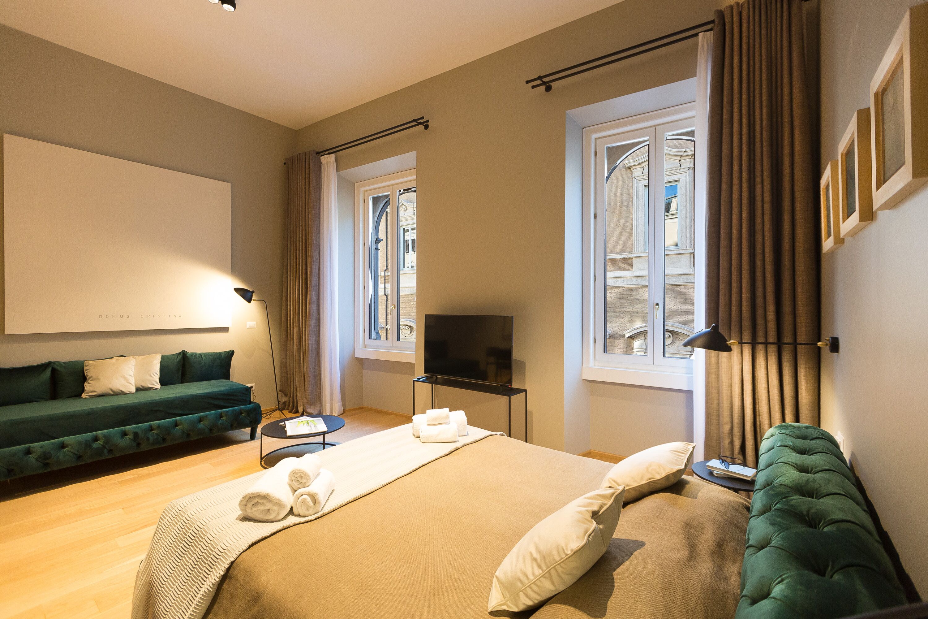 小型套房 | 高档床上用品、羽绒被、客房内保险箱、特色装修