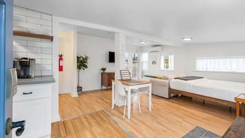 Fer et planche à repasser, Wi-Fi, draps fournis