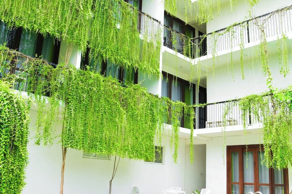 Traveller's Hotel Hikkaduwa