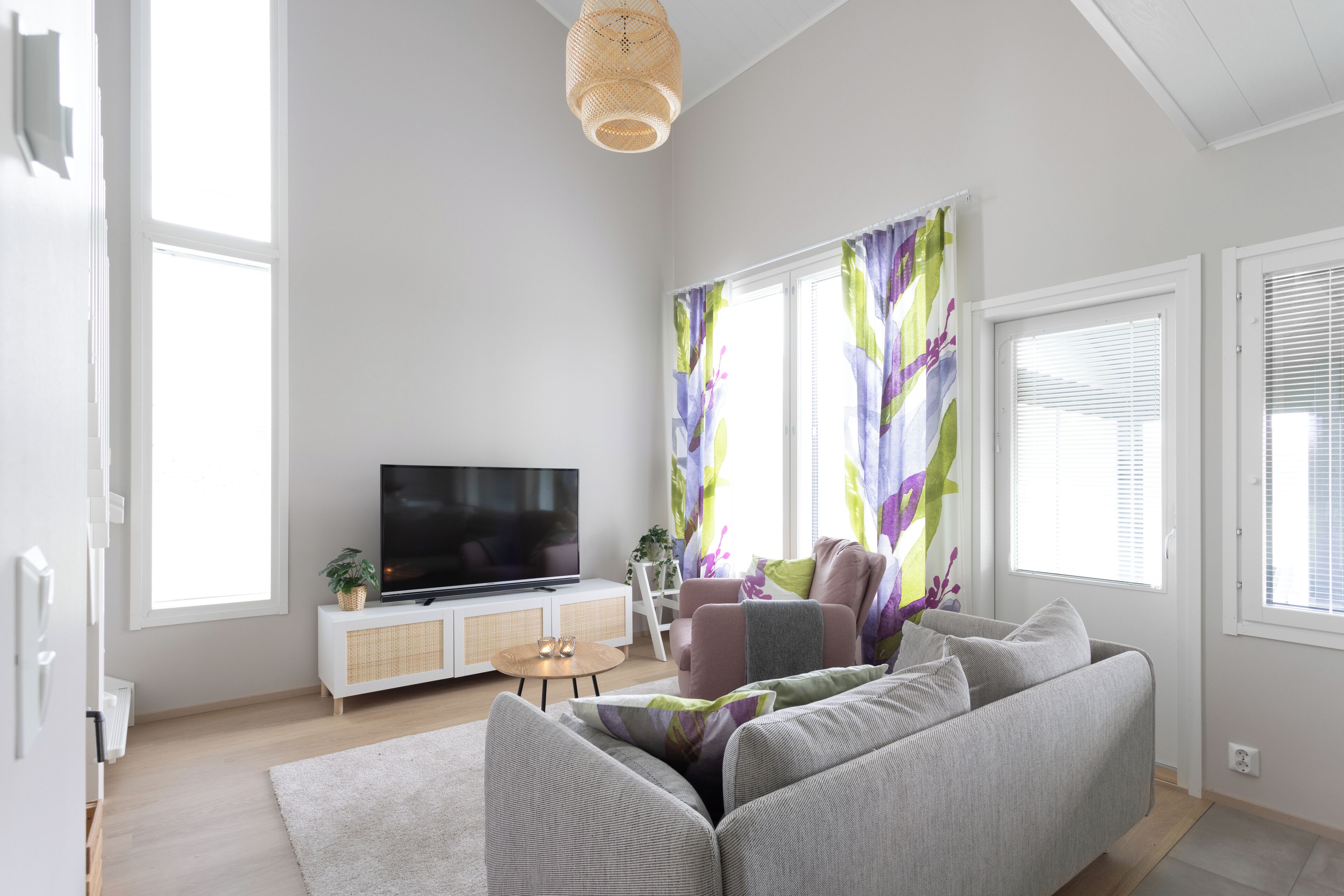 Superior Apartment, 3 Bedrooms, Fireplace, Partial Lake View | Living area | 50-inch Smart TV with digital channels, fireplace