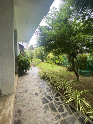 Property grounds - 1 (Hikkaduwa)