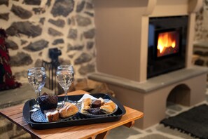 Deluxe House | Iron/ironing board, free WiFi, bed sheets - Dandy Villas Metsovo (Metsovo)