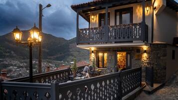 Basic Apartment | Iron/ironing board, free WiFi, bed sheets