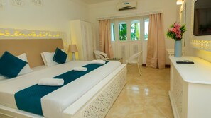 Deluxe Double Room - Lillywoods NV beach Resort (Calangute)