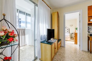 Iron/ironing board, free WiFi, bed sheets - A&N Malaga 3 (Torre del Mar)