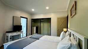 3 bedrooms, iron/ironing board, WiFi