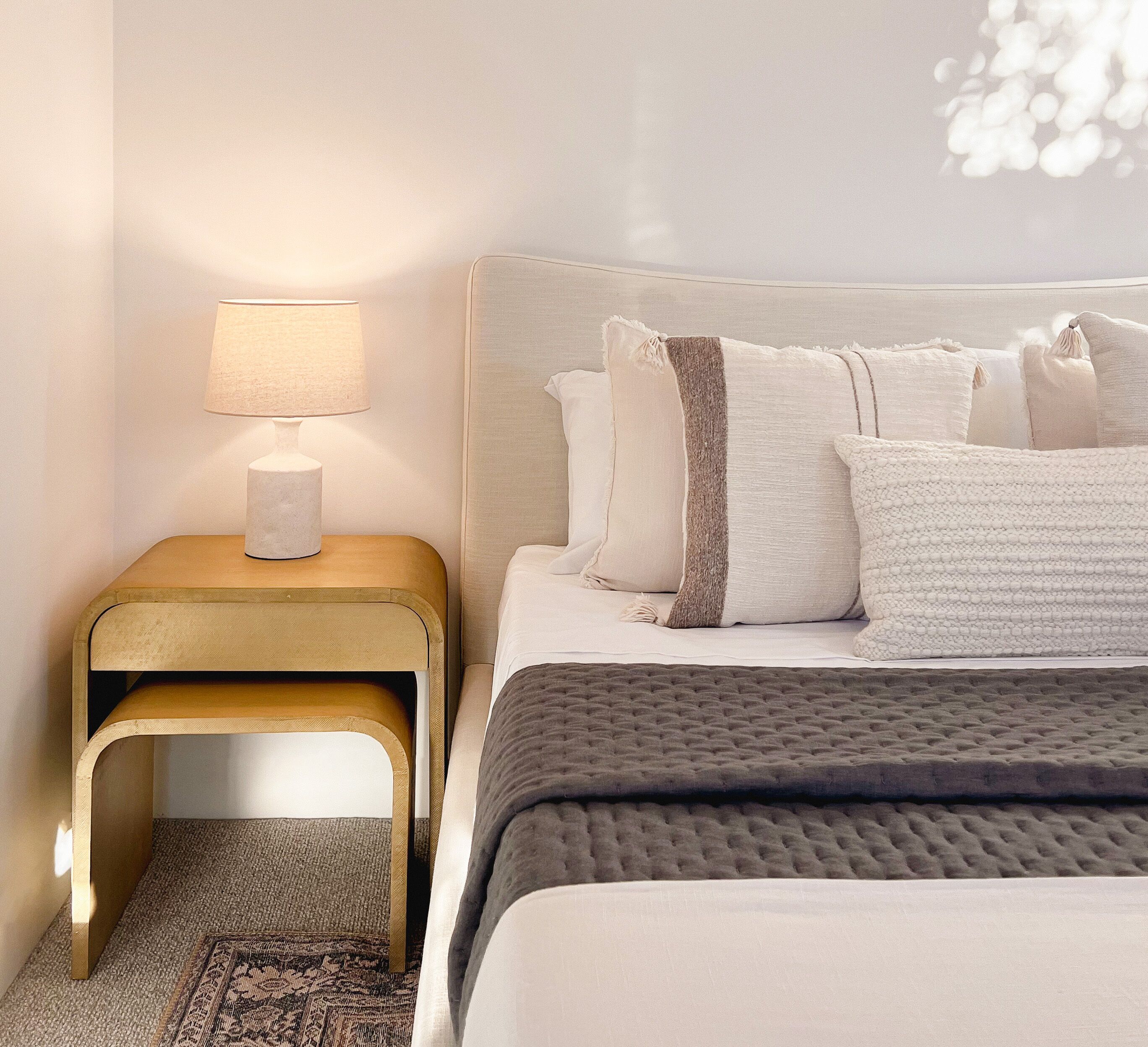 4 habitaciones, escritorio, tabla de planchar con plancha y wifi 