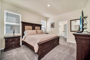 7 Schlafzimmer, Bügeleisen/Bügelbrett, WLAN, Bettwäsche