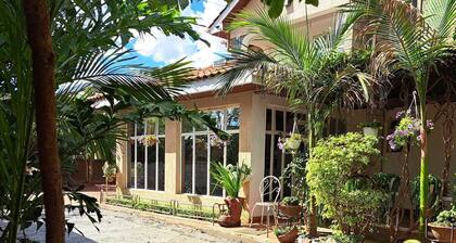 Lux suites Utawala Family House