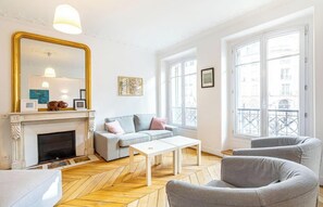 TV connectée, chaîne hi-fi