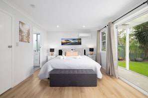 3 bedrooms, iron/ironing board, travel cot, WiFi