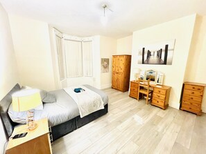 2 habitaciones, wifi gratis y ropa de cama 