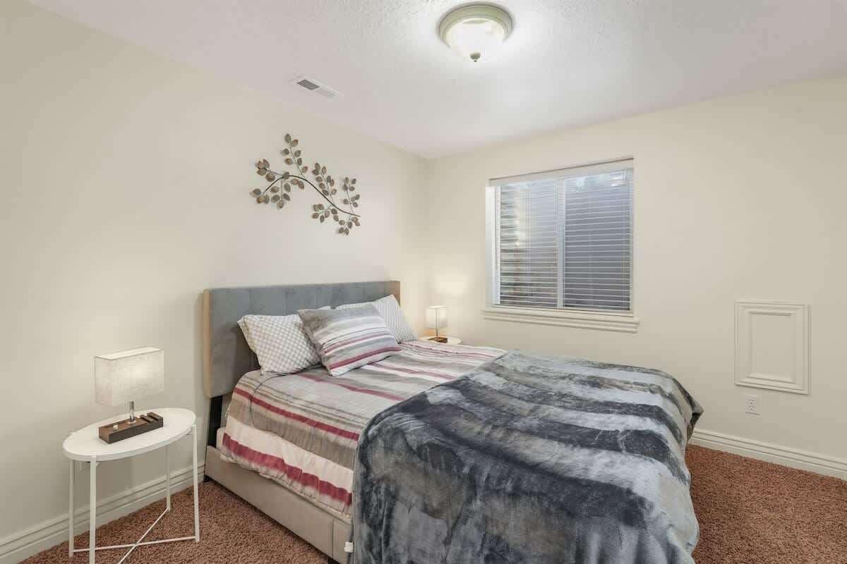 5 Schlafzimmer, Bügeleisen/Bügelbrett, WLAN, Bettwäsche