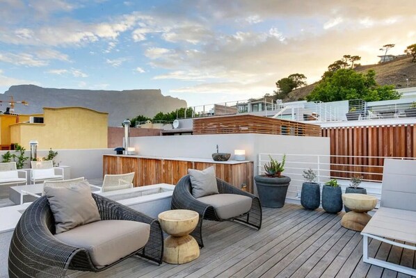 公寓, 2 间卧室, 阳台, 泳池景观 | 住宿正面