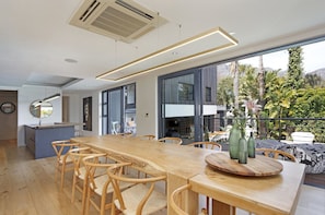 Villa, 6 Schlafzimmer, Balkon, Gartenblick | Innenbereich