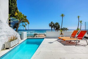 Sun deck - Kalimera, Cape Town, South Africa (Cape Town)