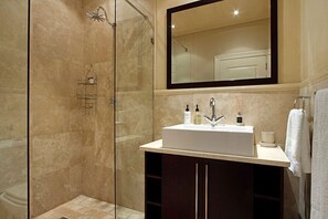 Bathroom - Medburn Views Penthouse (Cape Town)