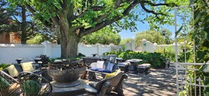 Exterior - Oak View Manor (Lesedi)