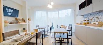 อพาร์ทเมนต์ชิคช้า B&B โปลีคลินิโก