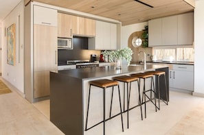 Interior - 52 Victoria - 5-bedroom Luxury Villa (Cape Town)