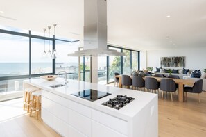Villa, 4 Bedrooms, Accessible, Balcony | Living room