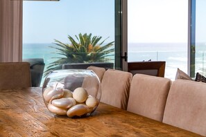 Dining - Boulders Views, Camps Bay, Cape Town (Cape Town)