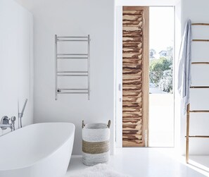 Villa, 5 Bedrooms, Accessible, Balcony | Bathroom