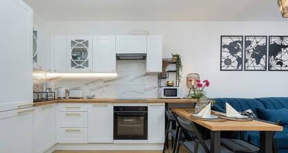 Nadbrzeżna 104A | Apartment with Terrace | Parking