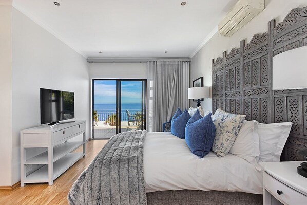 Villa, 6 Bedrooms, Balcony, Ocean View | Room amenity - Ingleside House, Cap Bay (Cape Town)