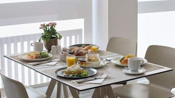 Se ofrece un desayuno a la carta (15 EUR por persona)