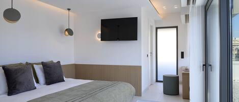 1 bedroom, in-room safe, soundproofing, free WiFi