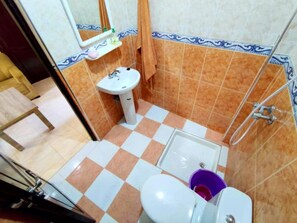 Towels, toilet paper - "bord de mer Idyllique (Agadir)